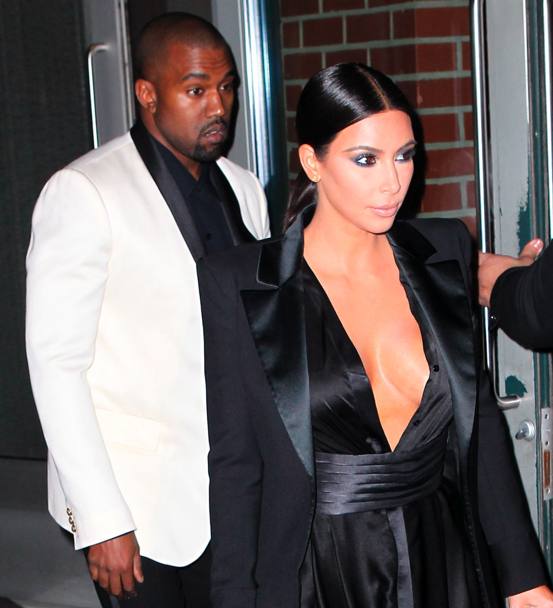Il rapper e produttore Kanye West e la sua bella, la regina dei reality Kim Kardashian